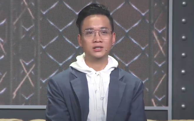 JustaTee gây hoang mang khi nhận xét: &quot;Anh thấy như kiểu em là 1 con quái vật ở trong anh!&quot;
