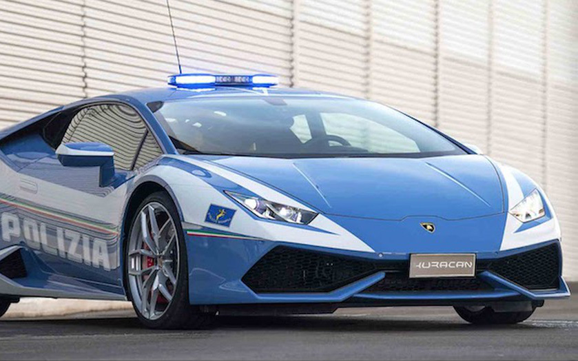 Cảnh sát Ý được trang bị siêu xe Lamborghini 16 tỷ