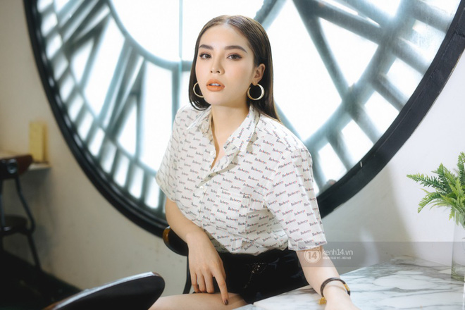 Đỗ Thị Hà đăng quang: ĐH Ngoại thương sẽ mất vị thế “lò đào tạo hoa hậu” trước Kinh tế Quốc dân? - Ảnh 6.