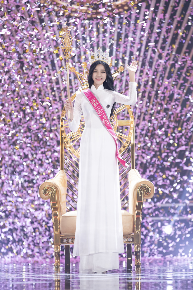 Đăng quang đêm qua, nay tân Hoa hậu Việt Nam Đỗ Thị Hà đã bị netizen đào mộ bình luận nói tục với bạn bè - Ảnh 2.