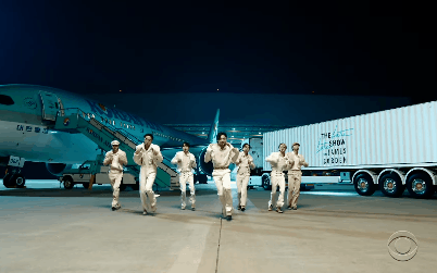 BTS chơi lớn thuê cả phi cơ, container, ra sân bay biểu diễn Dynamite ăn mừng được đề cử Grammy