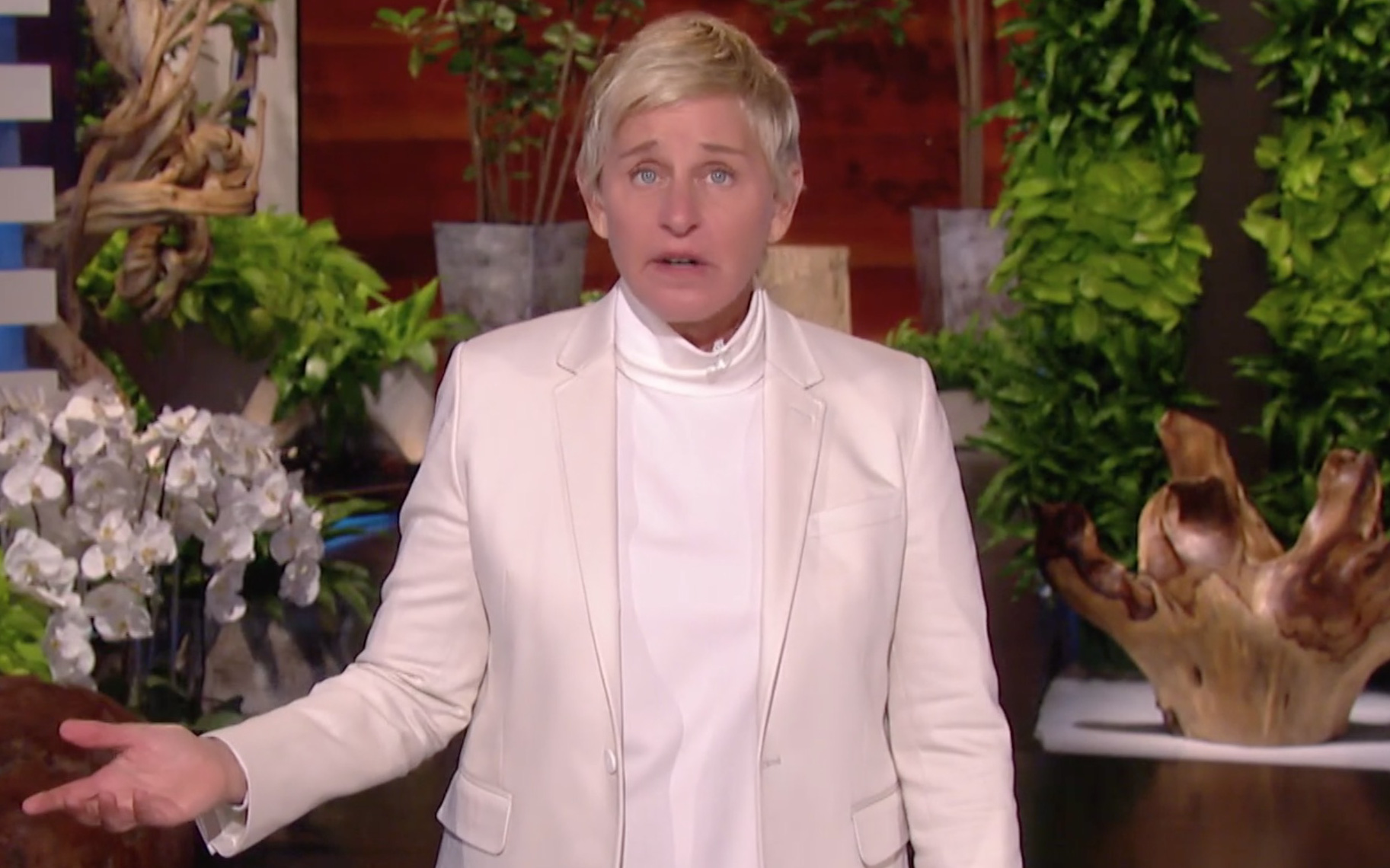 NÓNG: MC quyền lực nước Mỹ Ellen DeGeneres xác nhận dương tính với COVID-19