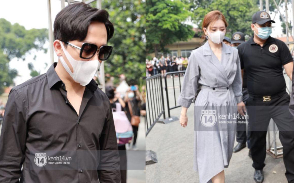 Trấn Thành - Hari Won che kín mặt, có hành động tinh tế nhằm tránh sự chú ý tại tang lễ nghệ sĩ Chí Tài