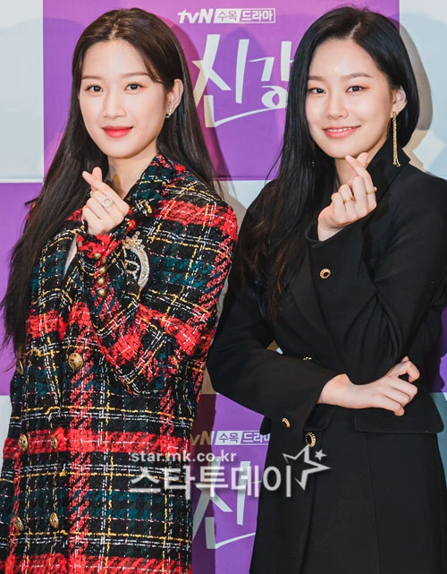 Cặp đôi Cha Eun Woo - Moon Ga Young khoe visual đẹp không góc chết tại sự kiện, nữ phụ nhăn nhó khó hiểu giật trọn spotlight - Ảnh 14.