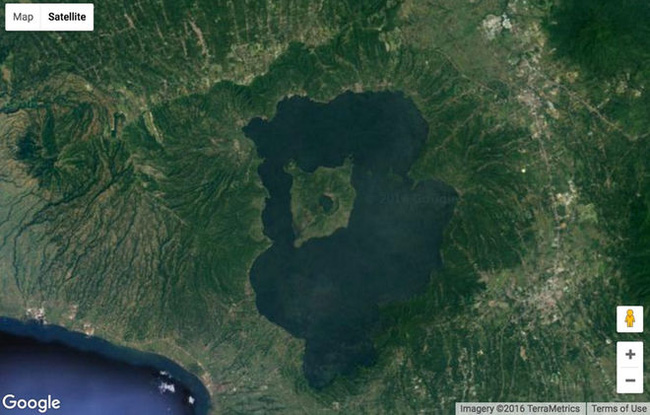 Những địa điểm kì lạ trên thế giới vô tình được Google Earth phát hiện, các nhà khoa học cũng chưa tìm được lời giải - Ảnh 2.