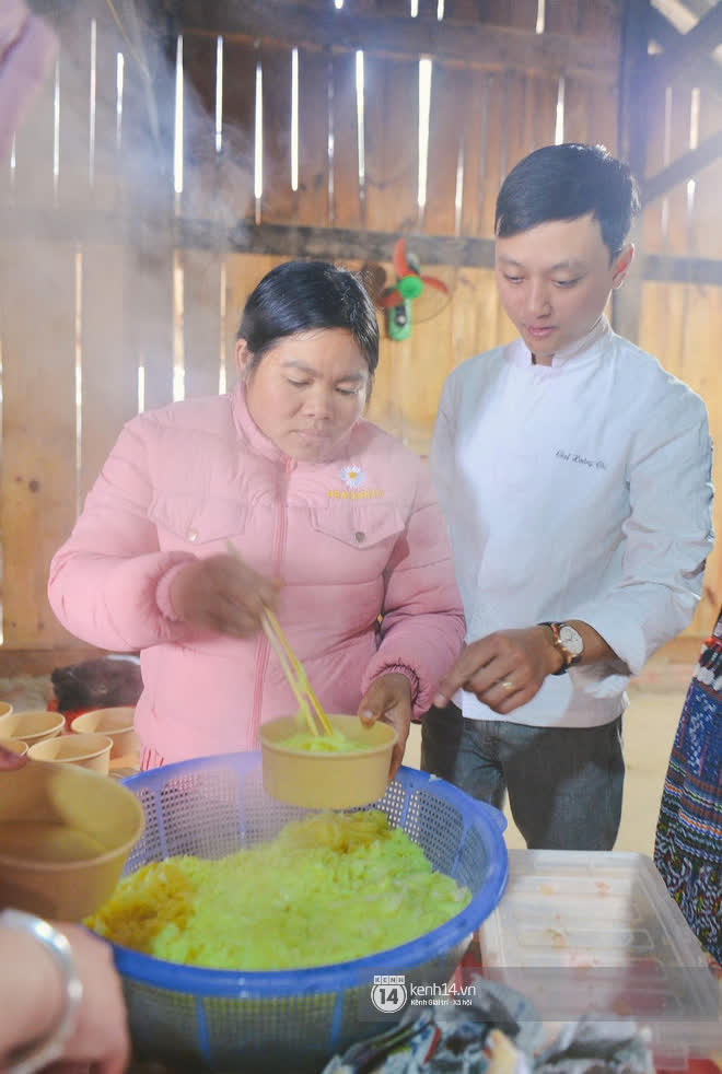 Đỉnh trời Mù Cang Chải trong ngày đông khác lạ: Mọi giá lạnh được xua tan bởi sự đổ bộ của những chiếc xe đặc biệt từ miền xuôi đến - Ảnh 11.