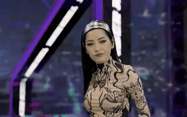 Chi Pu có màn intro cực gắt &quot;mở bát&quot; đầu năm: Không hát mà rất tự tin rap loạt tên bài hát, khẳng định mình là ca sĩ!