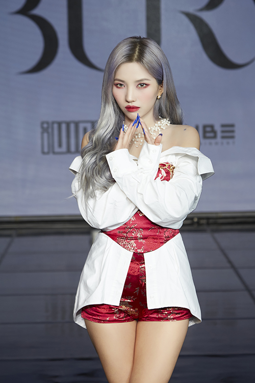 Nhan sắc của (G)I-DLE bùng nổ bất ngờ: Thành viên hụt BLACKPINK gây sốc visual, idol bị chê xấu nhất Produce 101 lột xác - Ảnh 7.