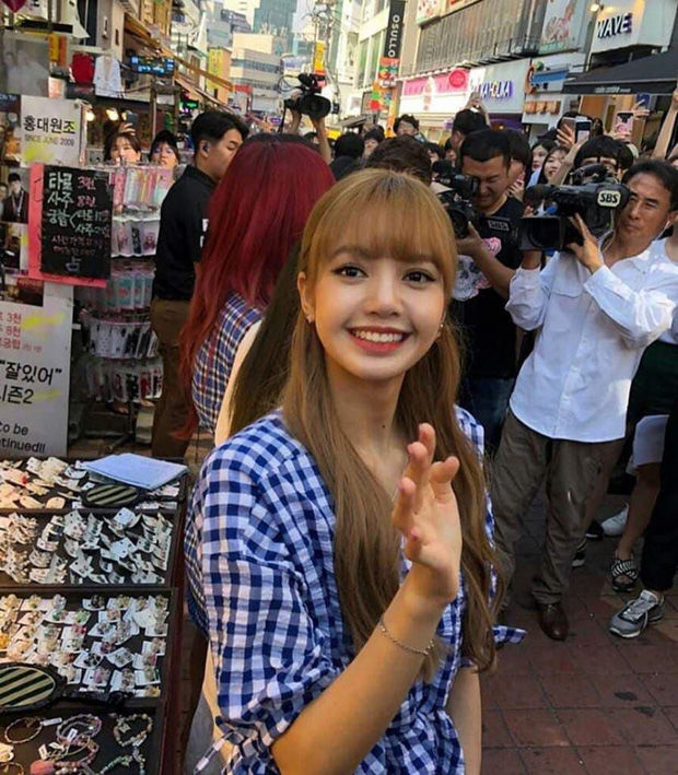 Knet nhận xét visual các idol khi gặp ngoài đời: Lisa như búp bê sống, Suzy toả sáng cả góc trời, Yoona thành nữ thần là có lý do - Ảnh 5.