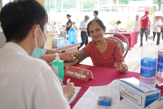Nhìn lại một năm đậm dấu ấn của ngành Y tế Việt Nam - Ảnh 9.