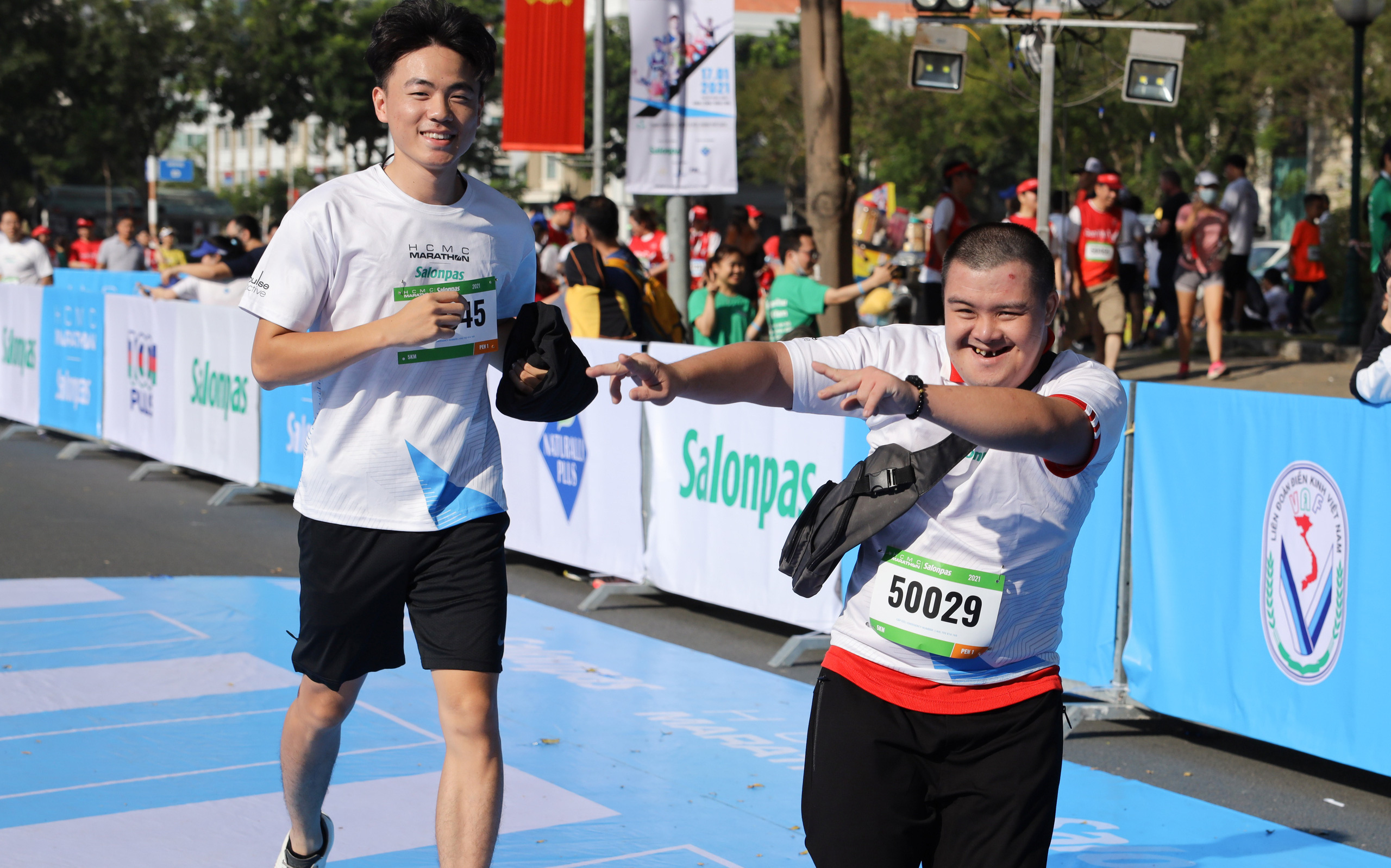 TP.HCM: Ấm áp đường chạy marathon dành riêng cho người khuyết tật và nạn nhân chiến tranh