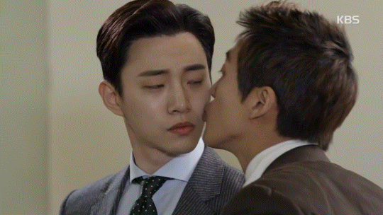Có ai ngờ 7 cảnh phim này lại là hàng tự chế của diễn viên: Nam Goong Min tự dưng hôn bạn trai luôn đó trời - Ảnh 7.