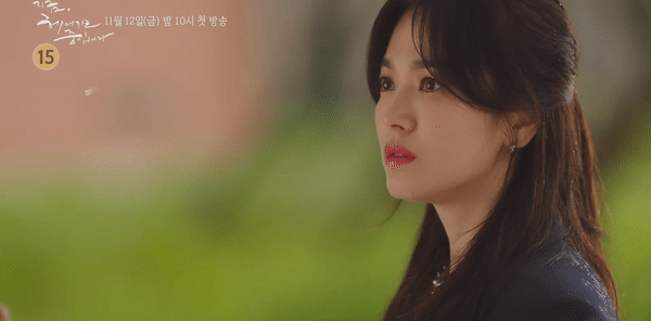 Bom tấn của Song Hye Kyo tung teaser đầu tiên: Chị đẹp gặp lại tình cũ, khóc mà vẫn đẹp đến lịm người - Ảnh 2.