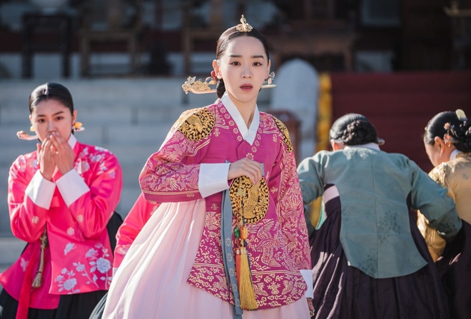 4 phim cổ trang Hàn có trang phục đẹp điên đảo: Chết mê tiên tử Kim Yoo Jung, anh hậu Shin Hye Sun cũng chẳng vừa - Ảnh 10.