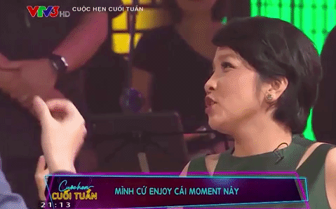 VTV bắt trend Chi Pu "nửa Tây nửa Ta", ngay cả Mỹ Linh cũng: "Mình cứ enjoy cái moment này!"