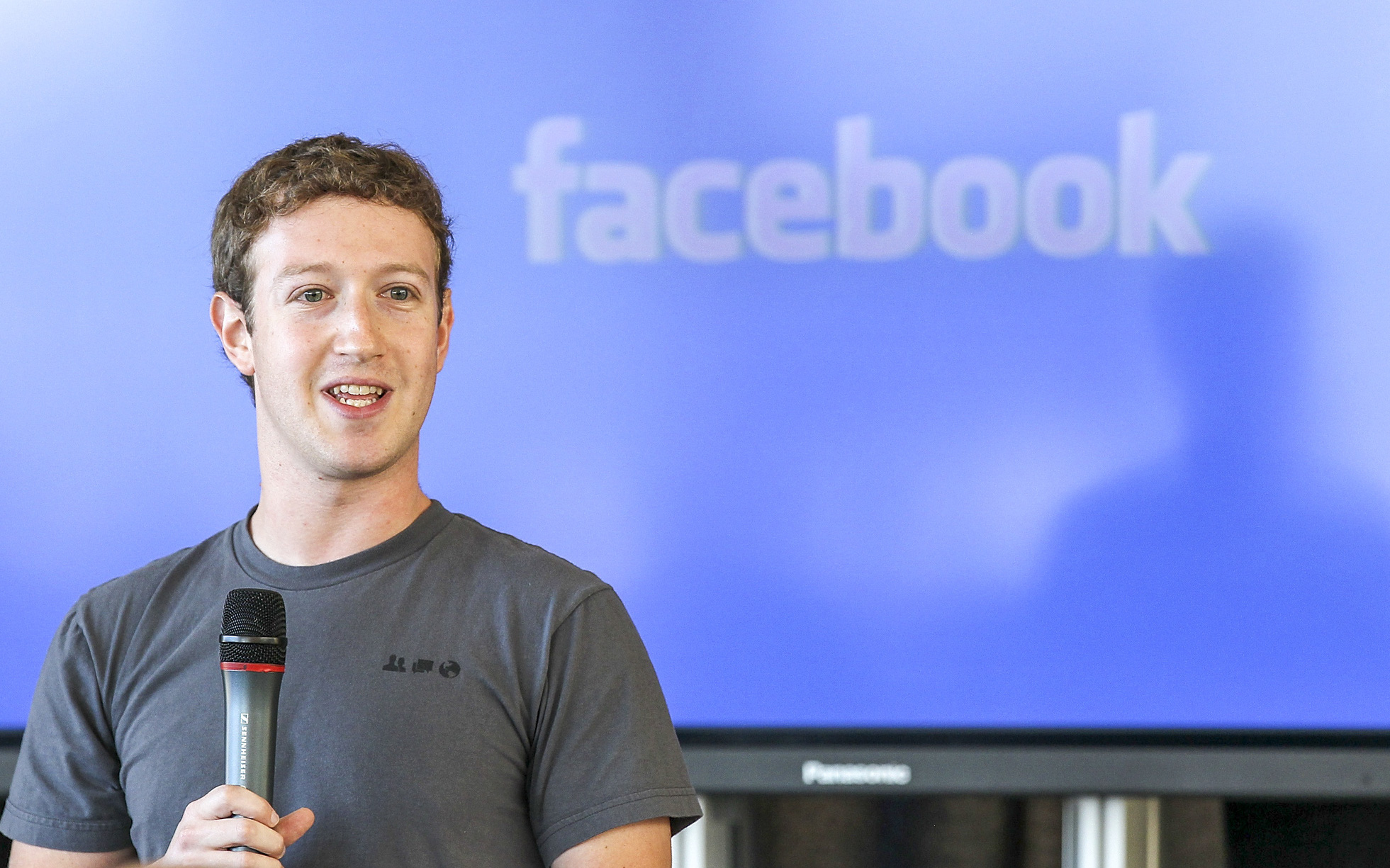 Nóng: Facebook sắp bị đổi tên, Mark Zuckerberg sẽ thông báo chính thức vào tuần tới?