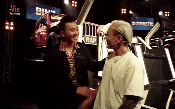 Bị Karik "troll" thiếu "vitamin C", Binz ngại ngùng nhưng chốt một câu khẳng định chủ quyền