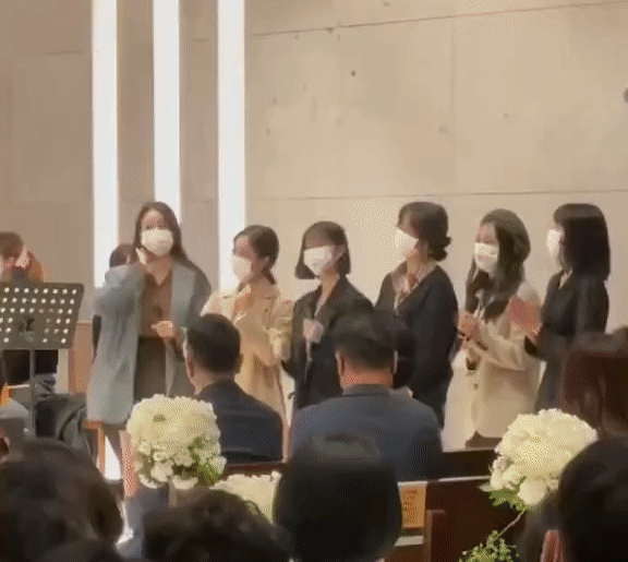 Nhóm nữ cùng nhà BTS comeback tại đám cưới sau màn tan rã đột ngột nhất Kpop, fan vừa mừng vừa xót xa - Ảnh 3.