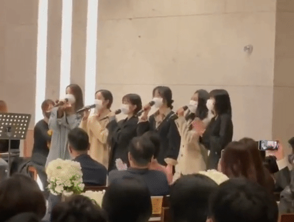 Nhóm nữ cùng nhà BTS comeback tại đám cưới sau màn tan rã đột ngột nhất Kpop, fan vừa mừng vừa xót xa - Ảnh 4.