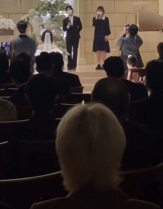 Loạt idol YG tụ họp tại đám cưới hoành tráng nhất hôm nay: Dara hack tuổi cực gắt vẫn chưa nổi bằng Mino đầu vàng chói lọi - Ảnh 5.