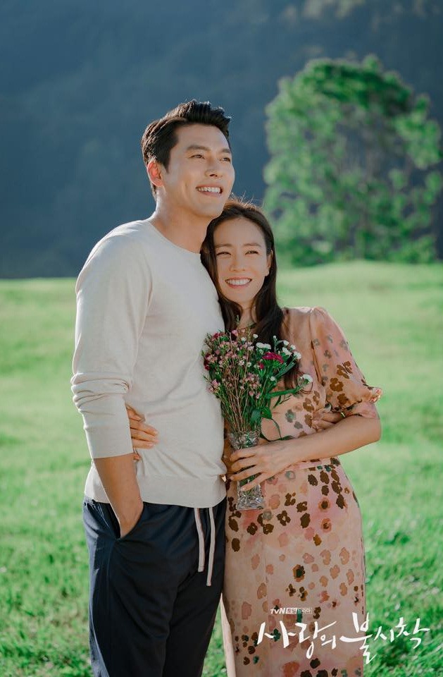 2 năm lên sóng, Hạ Cánh Nơi Anh se duyên tận 2 couple: Hyun Bin sắp cưới nữ thần Son Ye Jin, nam phụ lại bị khui phốt chấn động - Ảnh 3.