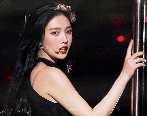 Cứ mỗi dịp cuối năm, nữ idol Kpop này lại khiến dân tình đảo điên trước vẻ nóng bỏng nghẹt thở! - Ảnh 15.