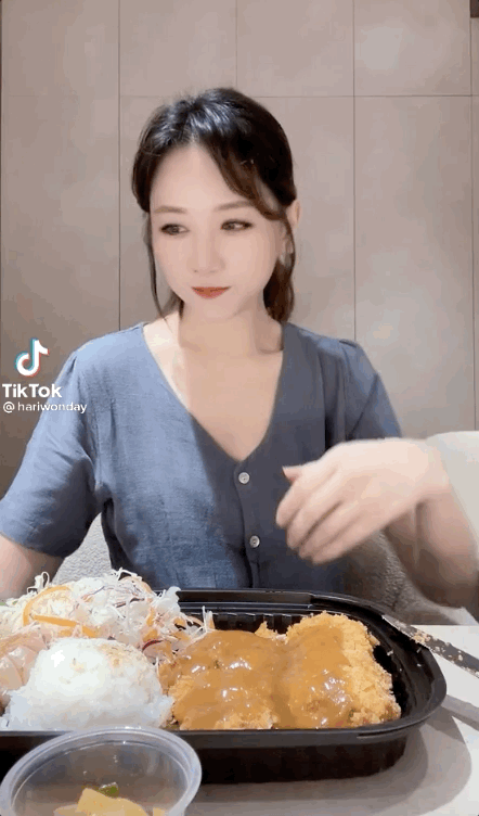 Hari Won lộ bụng lùm lùm, 1 dấu hiệu đang mang thai thấy rõ? - Ảnh 4.