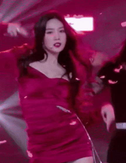 Cứ mỗi dịp cuối năm, nữ idol Kpop này lại khiến dân tình đảo điên trước vẻ nóng bỏng nghẹt thở! - Ảnh 22.