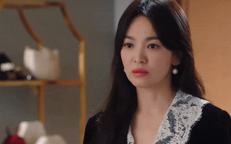 Song Hye Kyo lại bị chê giật spotlight của dàn nữ phụ phim mới: Cả phim mình chị tốt đẹp, phụ nữ khác tệ quá đi thôi!