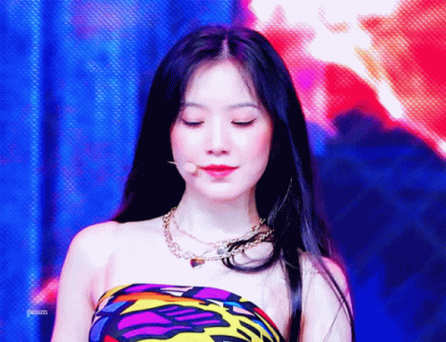 Mỹ nhân có visual đè bẹp BLACKPINK, Red Velvet: Khí chất sang trọng trên sân khấu thật không đùa được! - Ảnh 12.