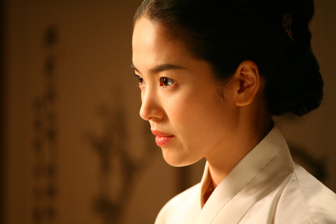 3 lần thua đau trong sự nghiệp Song Hye Kyo: Đóng điện ảnh thành thuốc độc phòng vé, về truyền hình thì vĩnh viễn một màu - Ảnh 2.