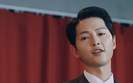 Song Joong Ki ngầu hết nấc, vung tiền mua cả căn nhà tặng người lạ ở Vincenzo tập 3