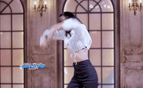 Lisa thể hiện đẳng cấp &quot;lão sư&quot; khi nhảy Kick It (NCT 127), là người duy nhất cover giống Taeyong khi lắc hông không trật nhịp nào?