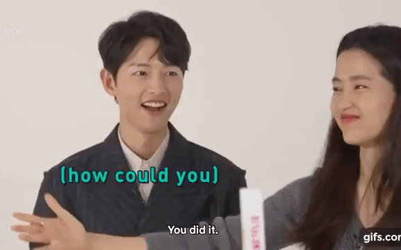Sau Song Hye Kyo, lâu lắm mới có bạn diễn thân mật với Song Joong Ki thế này: Hết cười đùa lại chụp ảnh riêng, liệu có mờ ám?
