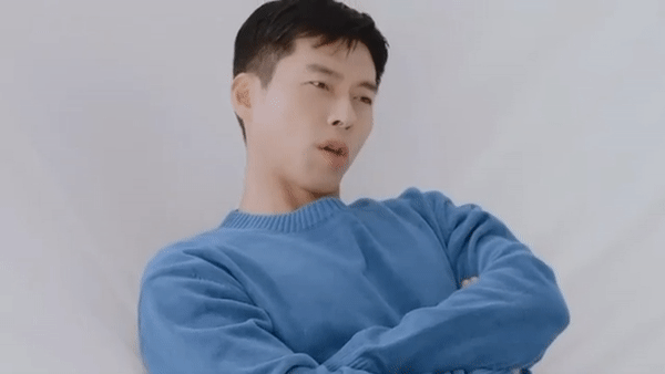 Hyun Bin tái xuất với clip quảng cáo mới, mặt vẫn đẹp trai tê điếng nhưng tóc tai làm sao thế kia? - Ảnh 3.
