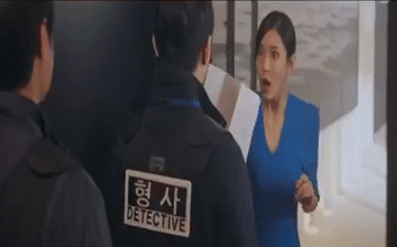 Seo Jin hốt hoảng &quot;giả trân&quot; khi Dan Tae bị bắt ở Penthouse 2, cư dân mạng lại cười bò vì cô giáo