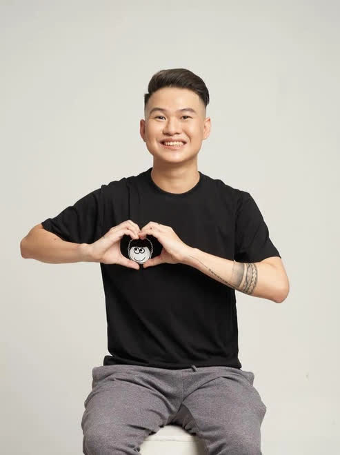 Rambo Cao Lãnh đăng trạng thái ẩn ý, Bụt khiến dân mạng đặt nhiều nghi vấn chuyện tình cùng hot girl bánh tráng? - Ảnh 1.