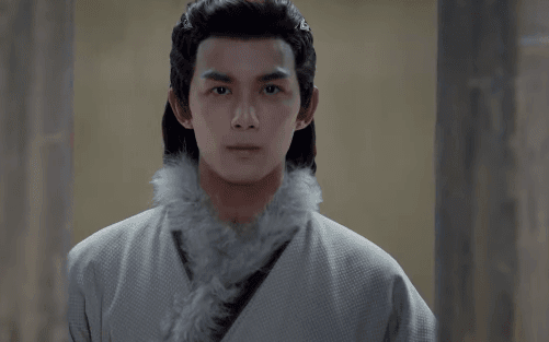 Bạn diễn Địch Lệ Nhiệt Ba đơ từ đầu tới cuối ở trailer Trường Ca Hành, khán giả &quot;quay xe&quot; ủng hộ tiểu thịt tươi khác