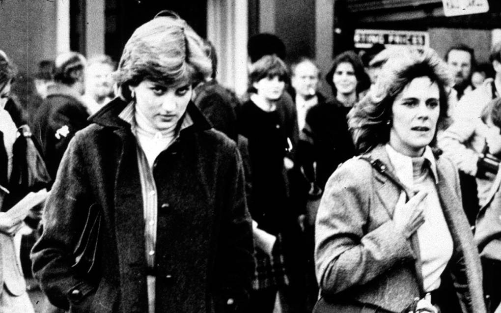Những khoảnh khắc hiếm có Công nương Diana chung khung hình cùng bà Camilla – “kẻ thứ 3” gây ám ảnh suốt 15 năm hôn nhân bi kịch