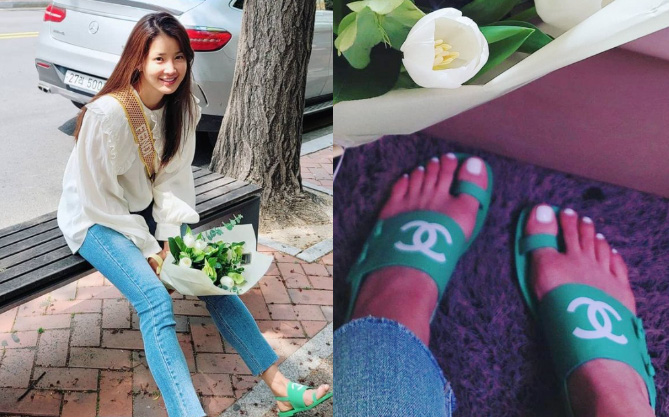 Mới sáng ra mỹ nhân Vườn Sao Băng Lee Si Young đã lên top Naver, tất cả là vì đôi dép xấu lạ nhưng giá tận 20 triệu?