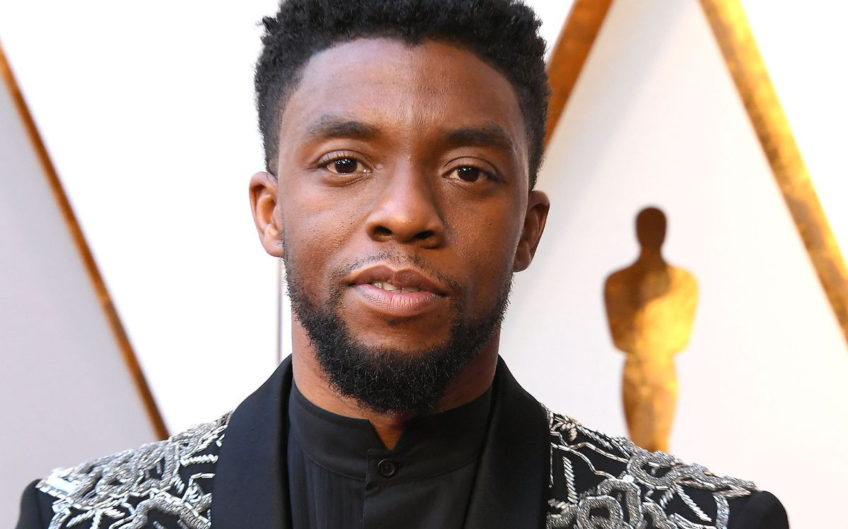 Công chúng phẫn nộ tố Oscar hắt hủi Chadwick Boseman (Black Panther), cách gia đình cố tài tử lên tiếng khiến ai cũng nể phục