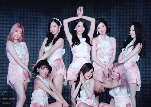 Nhờ YoonA đảm nhận vị trí trung tâm của SNSD mà Kpop xuất hiện khái niệm mới, bà tổ ngành center là đây! - Ảnh 13.