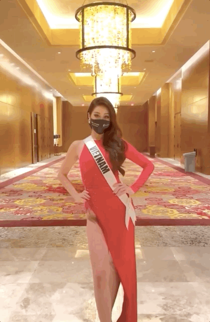 Khánh Vân diện váy xẻ cao đọ chân dài miên man bên dàn đối thủ Miss Universe, xoay 1 cú khiến dân tình “toát mồ hôi” - Ảnh 6.