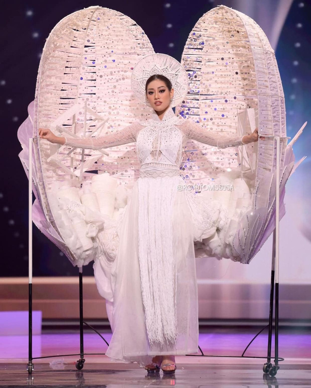 Phản ứng bất ngờ của khán giả quốc tế trước màn trình diễn Quốc phục của Khánh Vân và sự cố Kén Em ở Miss Universe - Ảnh 5.