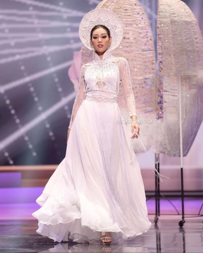 Phản ứng bất ngờ của khán giả quốc tế trước màn trình diễn Quốc phục của Khánh Vân và sự cố Kén Em ở Miss Universe - Ảnh 6.
