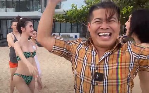 &quot;Vedette&quot; Vũ Thu Phương tổ chức Running Man phiên bản bikini, chơi xong loạn tiền đình luôn!