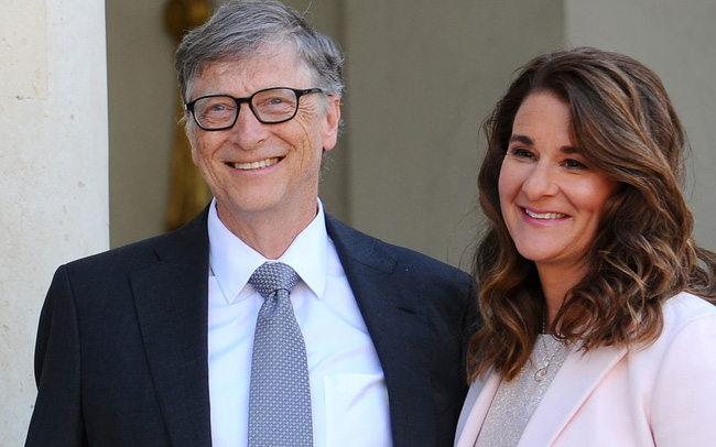 Từ chuyện tỷ phú Bill Gates vừa ly hôn vợ, nhớ lại Facebook đã có tính năng giúp các cặp đôi mắt không thấy, tim không đau hậu chia tay! - Ảnh 3.