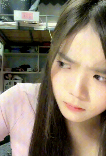 Đang livestream, nữ idol nhăn nhó rồi bất ngờ... hộc máu miệng trước sự bàng hoàng của netizen - Ảnh 2.