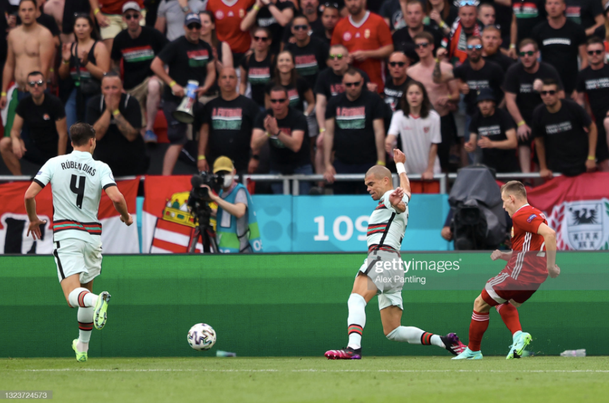 Bồ Đào Nha 3-0 Hungary: Ronaldo đi vào lịch sử với cú đúp - Ảnh 4.