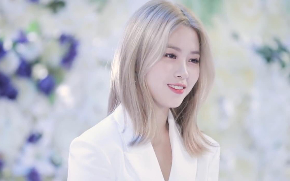 Góc ngược đời: Rõ ràng là khen visual &quot;gà cưng&quot; ITZY nhưng nhân viên JYP lại bị &quot;chỉ trích&quot; lươn lẹo?